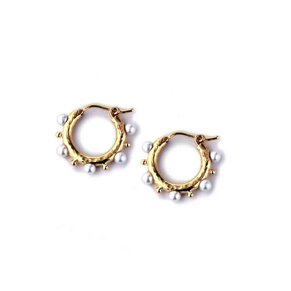 Elizabeth Locke Big Baby Pearl Hoop Earrings