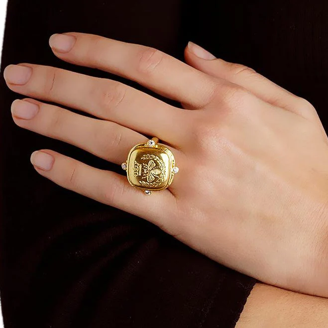 Elizabeth Locke Gold Queen Bee Diamond Ring - Image 2