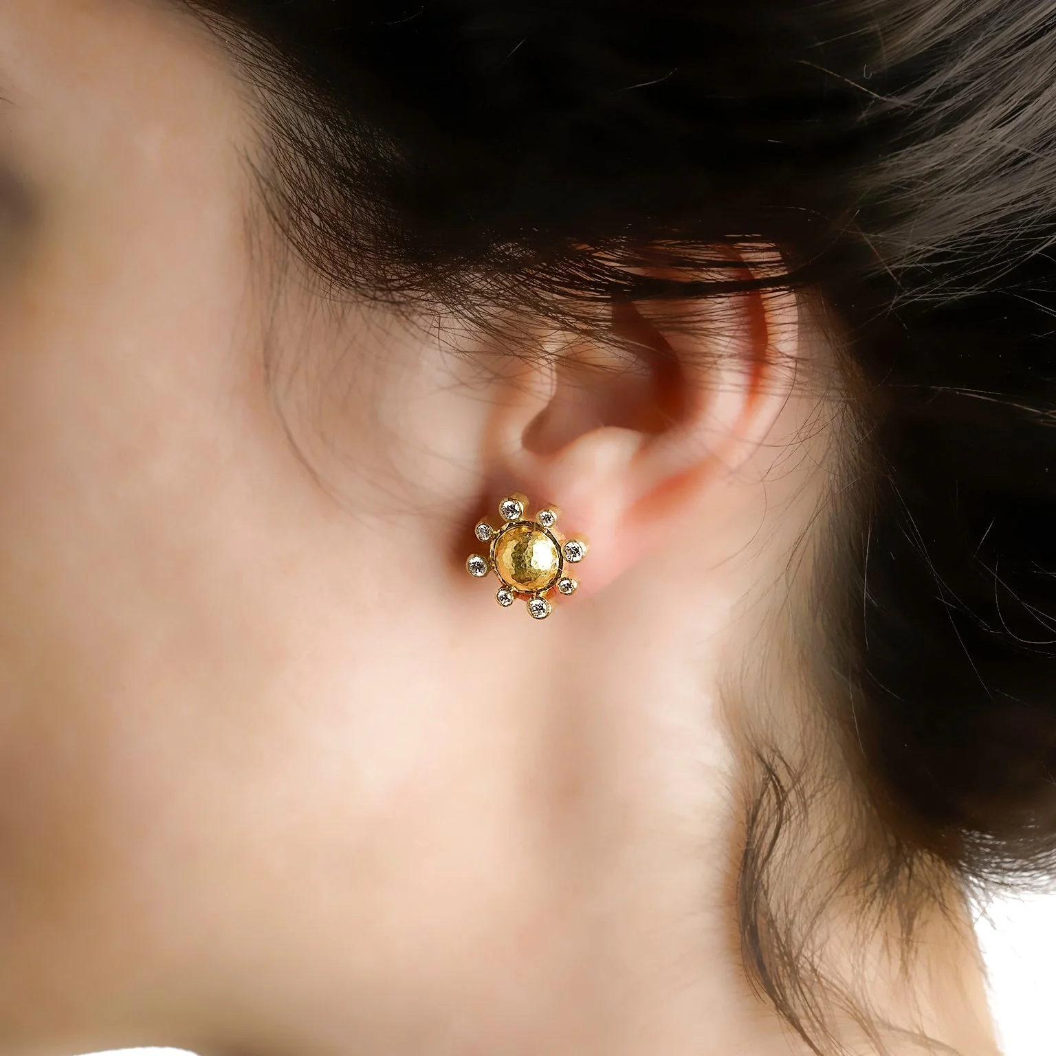 Elizabeth Locke Gold Stud Earrings with Diamonds - Image 2