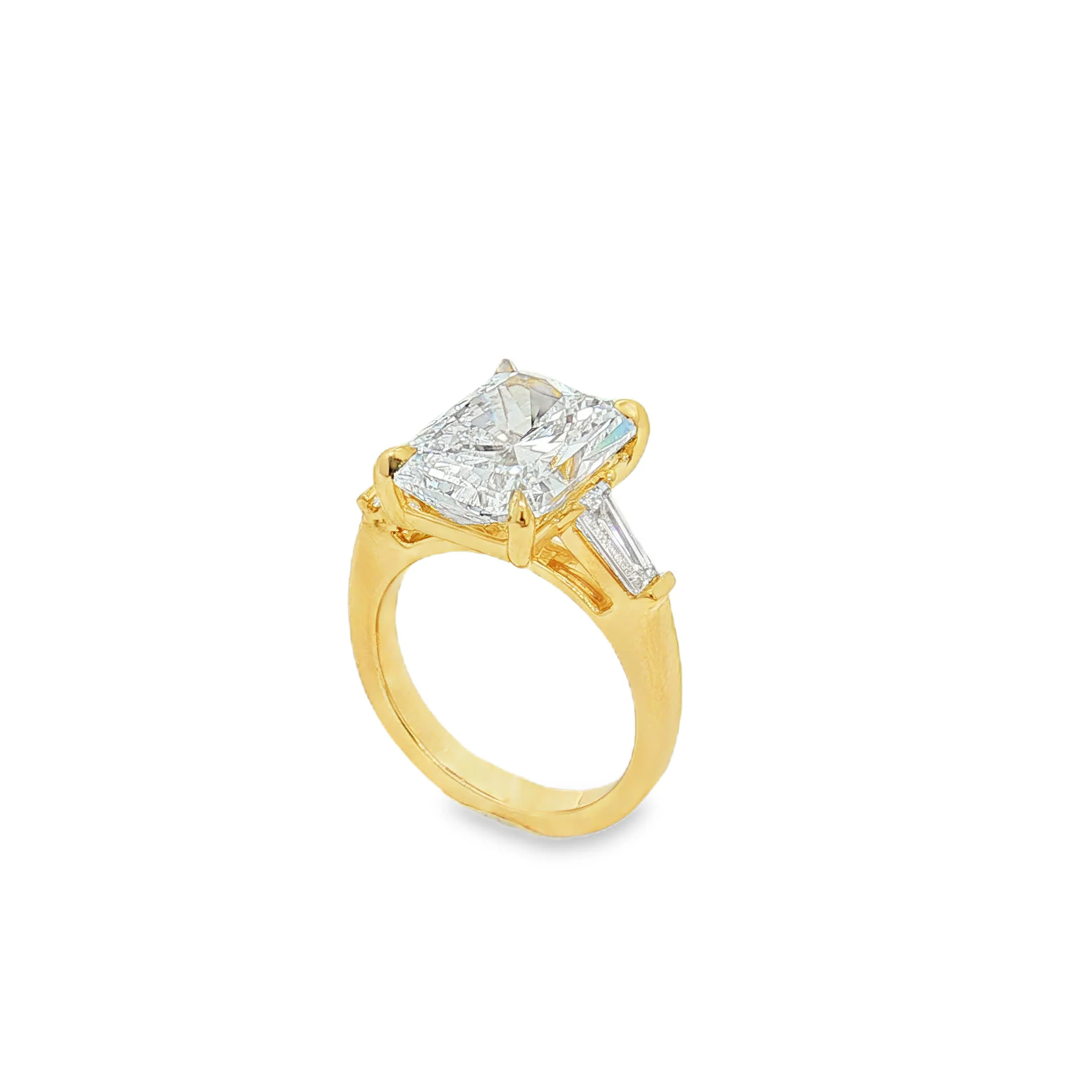 Ella Rose 5.59ct Radiant Lab-Grown Diamond IGI Certified Engagement Ring 14K Yellow Gold - Image 3