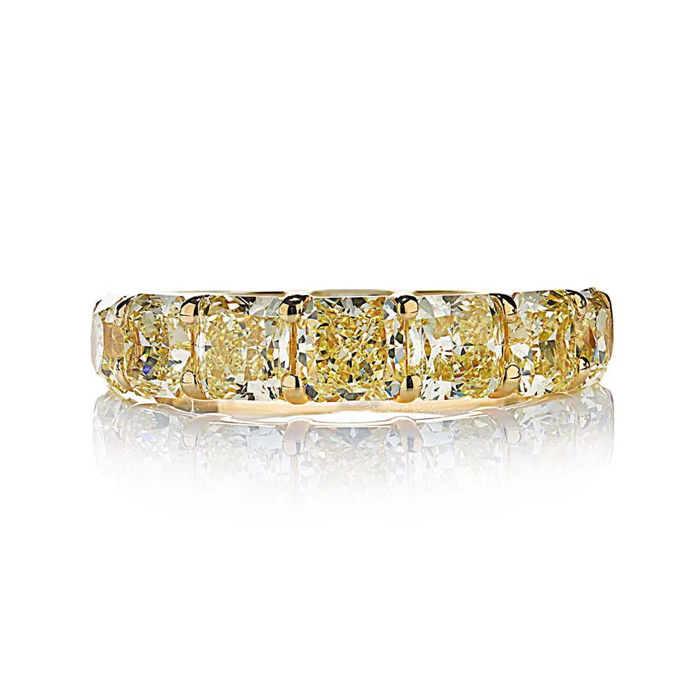 JB Star 7-Stone Fancy Yellow Diamond Wedding Band in 18K Yellow Gold