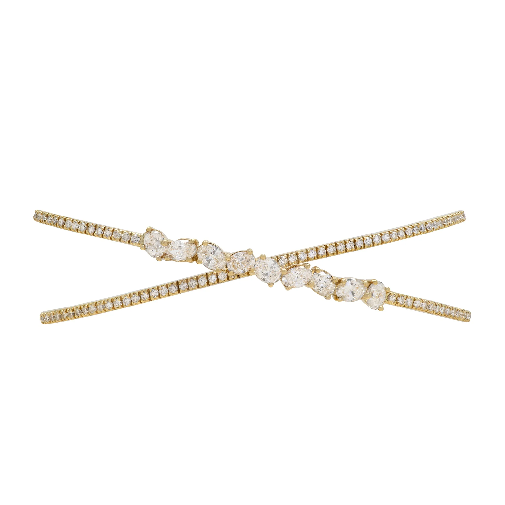 King Jewelers 18K Yellow Gold Criss Cross Diamond Bangle Bracelet