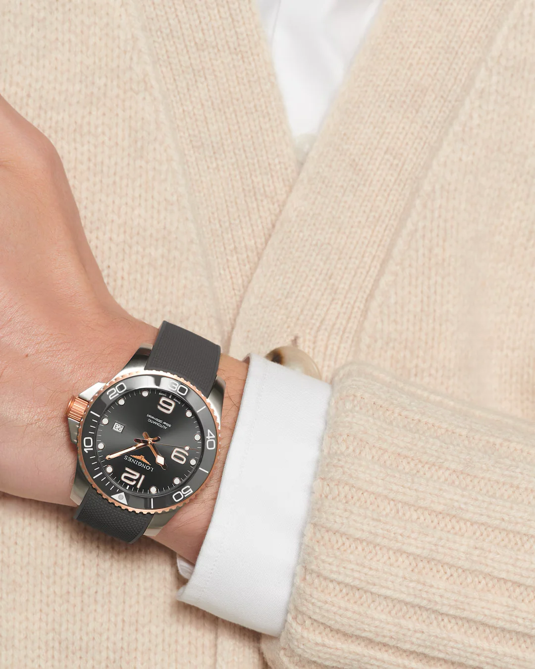 Longines HydroConquest 43mm Sunray Grey Rubber Watch - Image 2