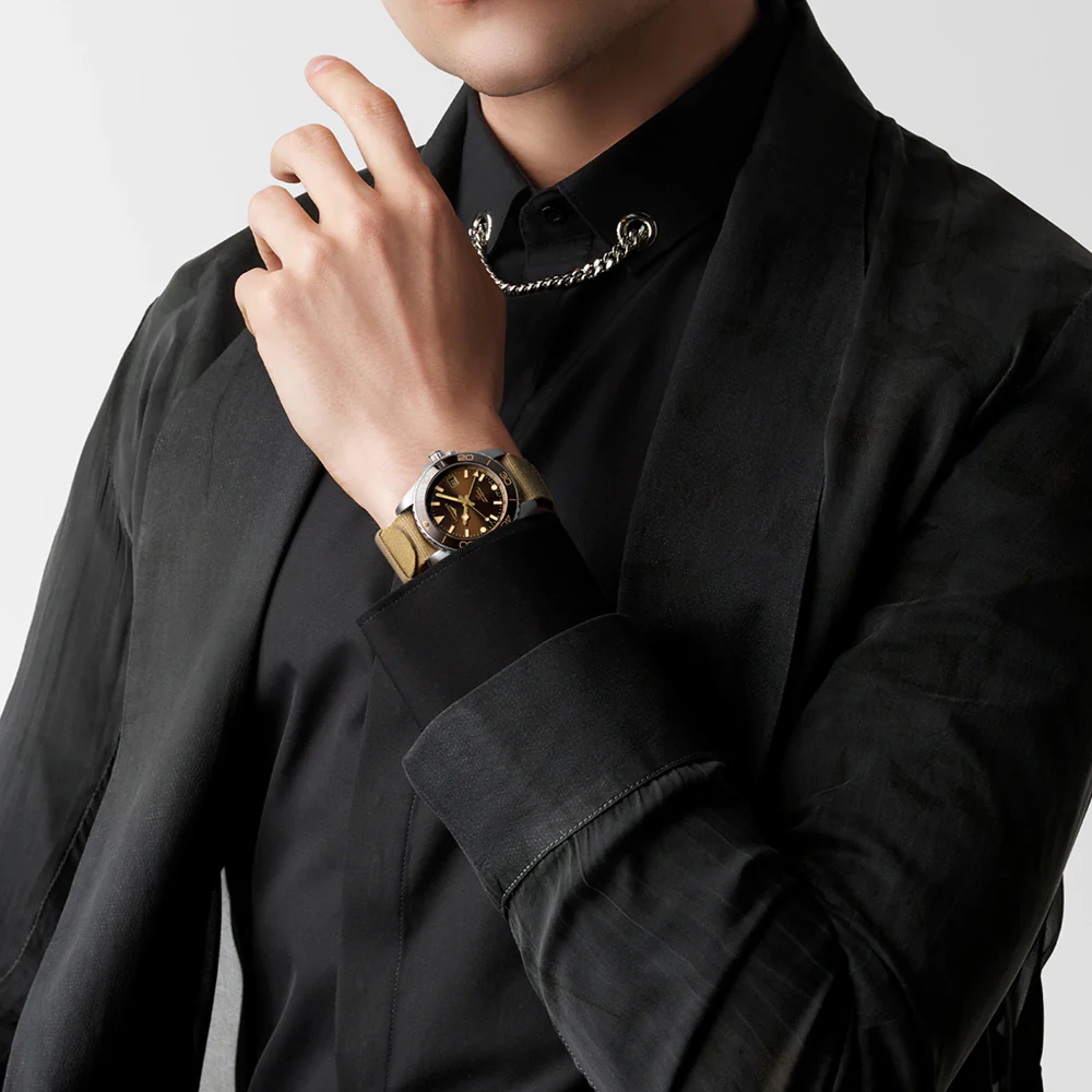 Longines HydroConquest GMT Brown Dial Fabric Strap 41mm - Image 3