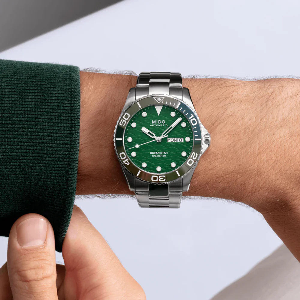 Mido Ocean Star 200C Green Dial Watch - Image 4
