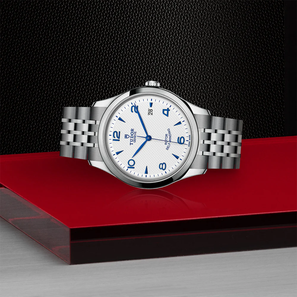 TUDOR 1926 41mm Opaline Dial - Image 3