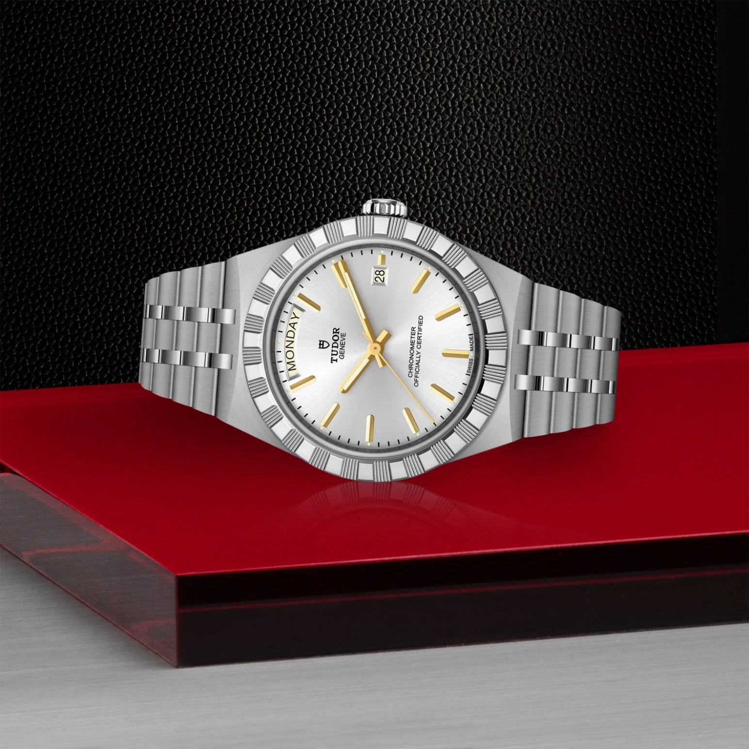 TUDOR Royal 40mm Silver Dial Day-Date - Image 3