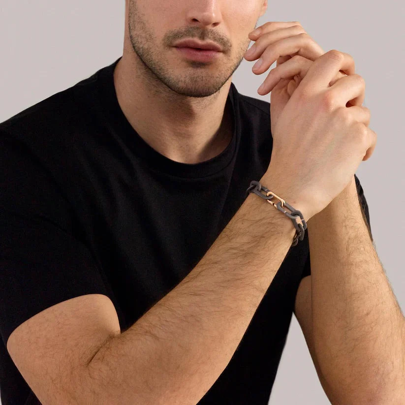 Vhernier Mon Jeu Titanium Bracelet with 18K Rose Gold Link - Image 2